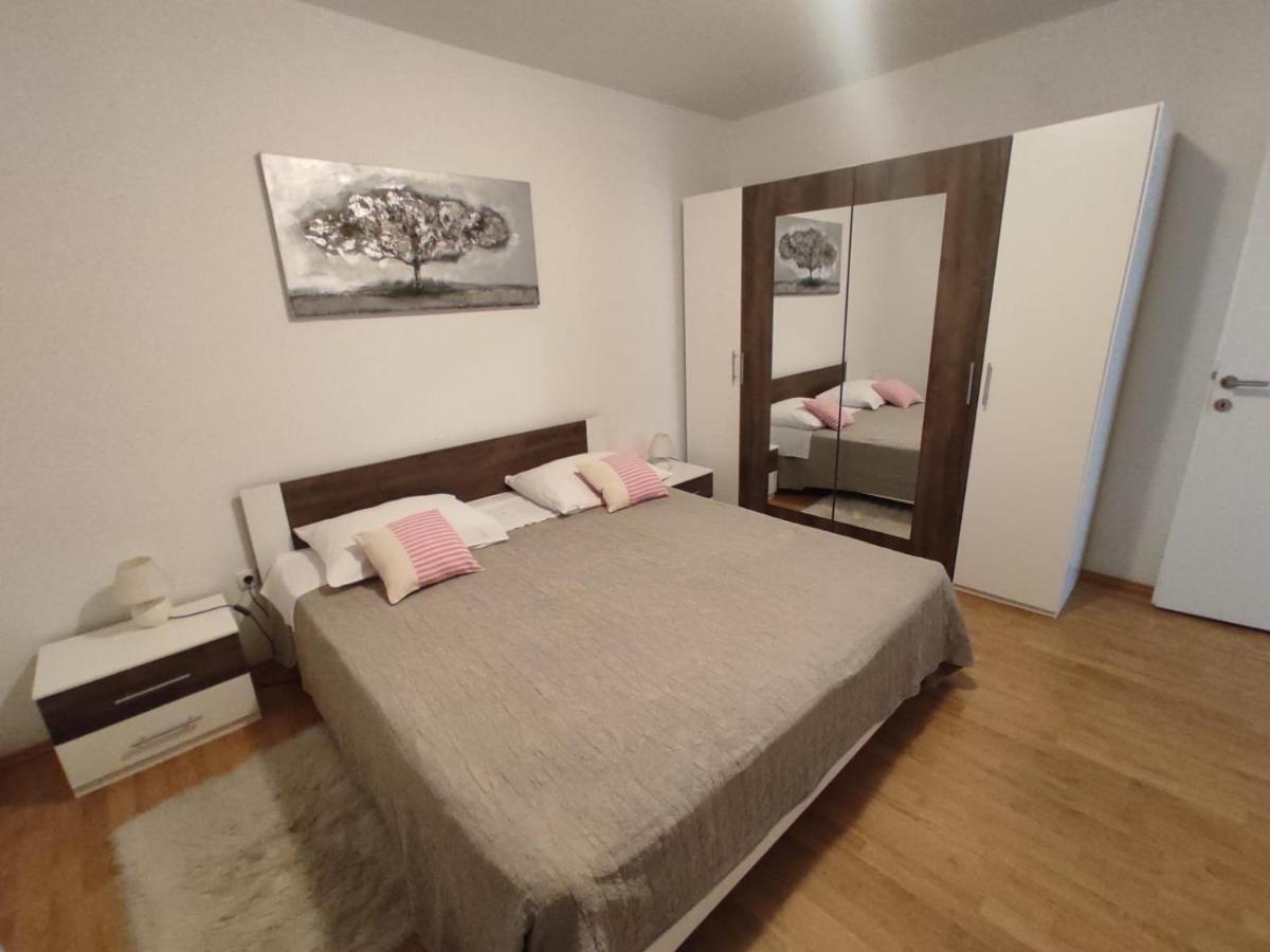 Apartment Dominik *